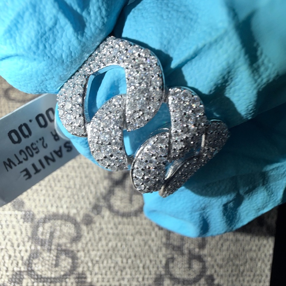 MOISSANITE
925 SILVER 2.50CTW
$ 800.00 Miami Cuban rings - Picture 5 of 10